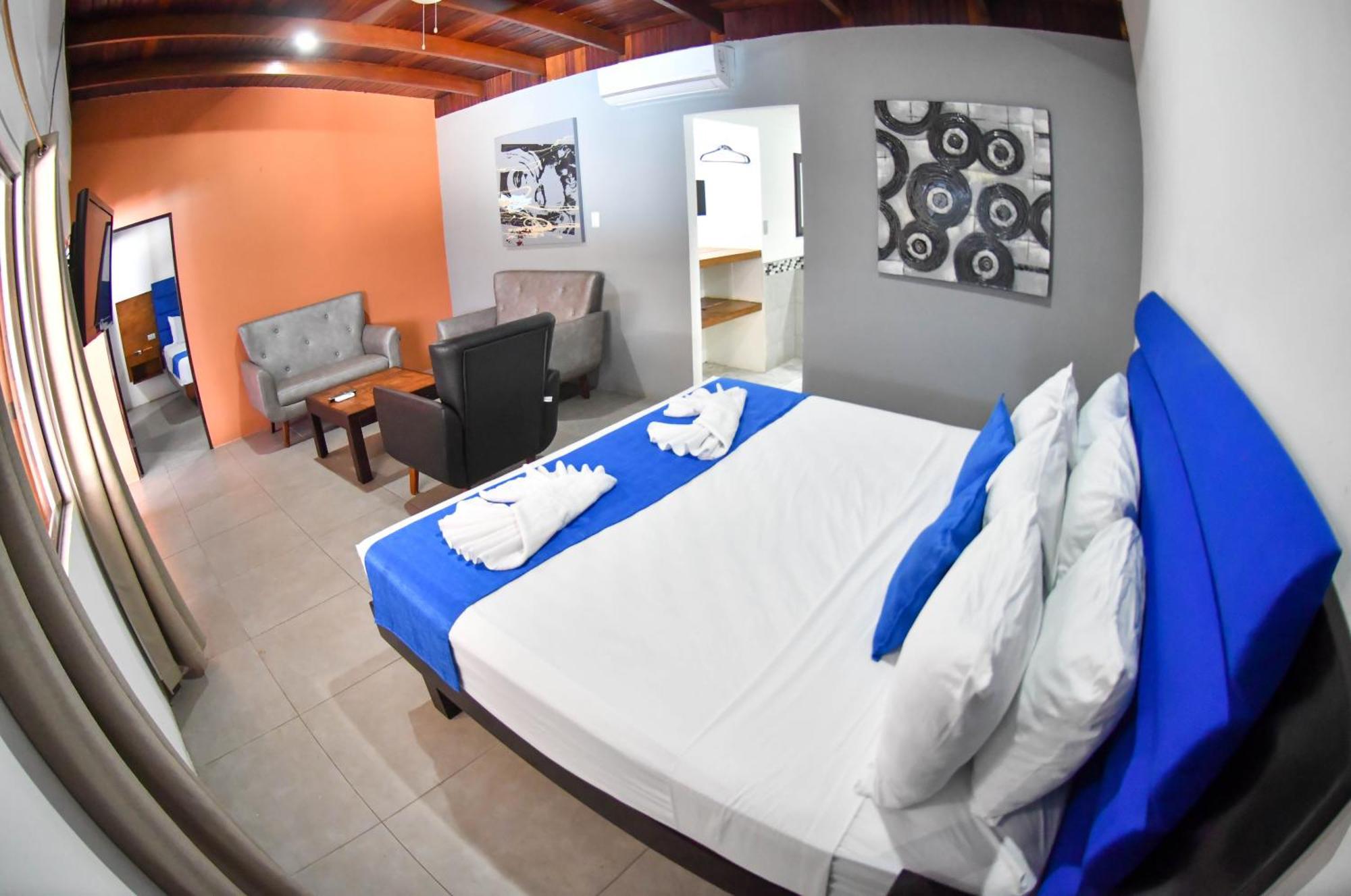 Republik Hotel, Bistro And Nightclub On Site Jacó Extérieur photo