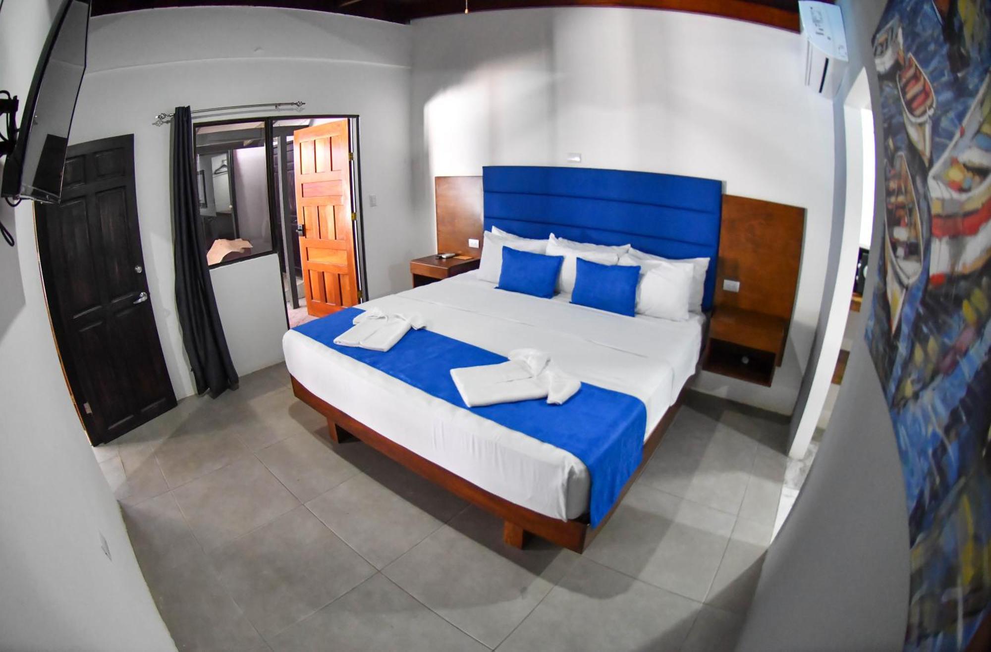 Republik Hotel, Bistro And Nightclub On Site Jacó Extérieur photo